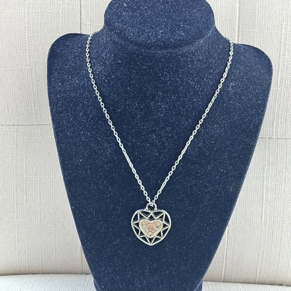 Vintage Necklace Silver Tone Chain Fashion Jewelry Heart Shape Pendant Necklace - Picture 6 of 10